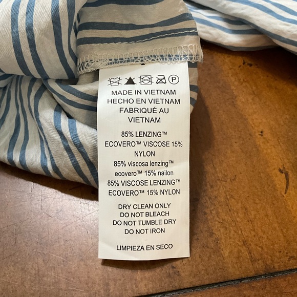 NWT ~Michael Kors Striped Blouse Sz.M - Picture 7 of 7